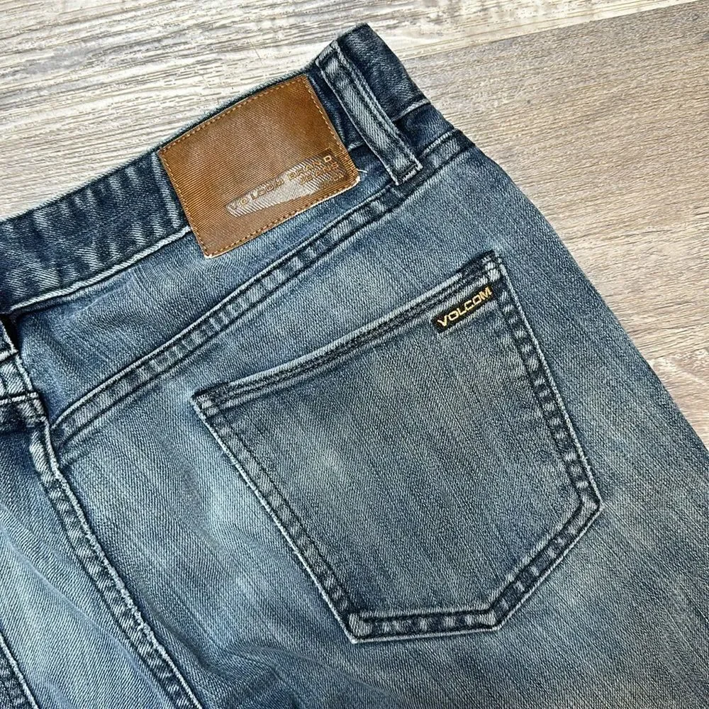 VOLCOM• vorta form• slim form• men’s size 30• indigo blue distressed (1532)